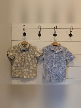 2 button down short sleeve shirts, 5T